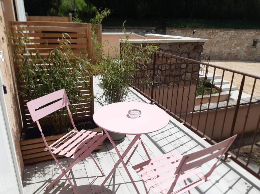 Duplex De 24m2 Classe 2 Etoiles A 2km D'aubenas *
