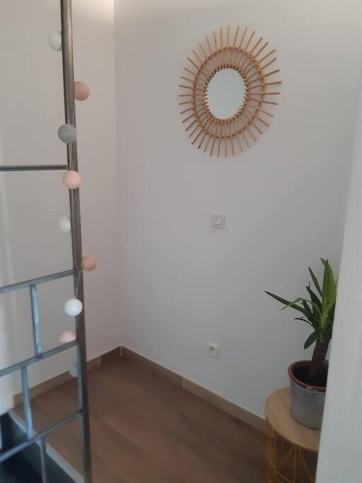 Apartment Duplex De 24m2 Classe 2 Etoiles A 2km D'aubenas *