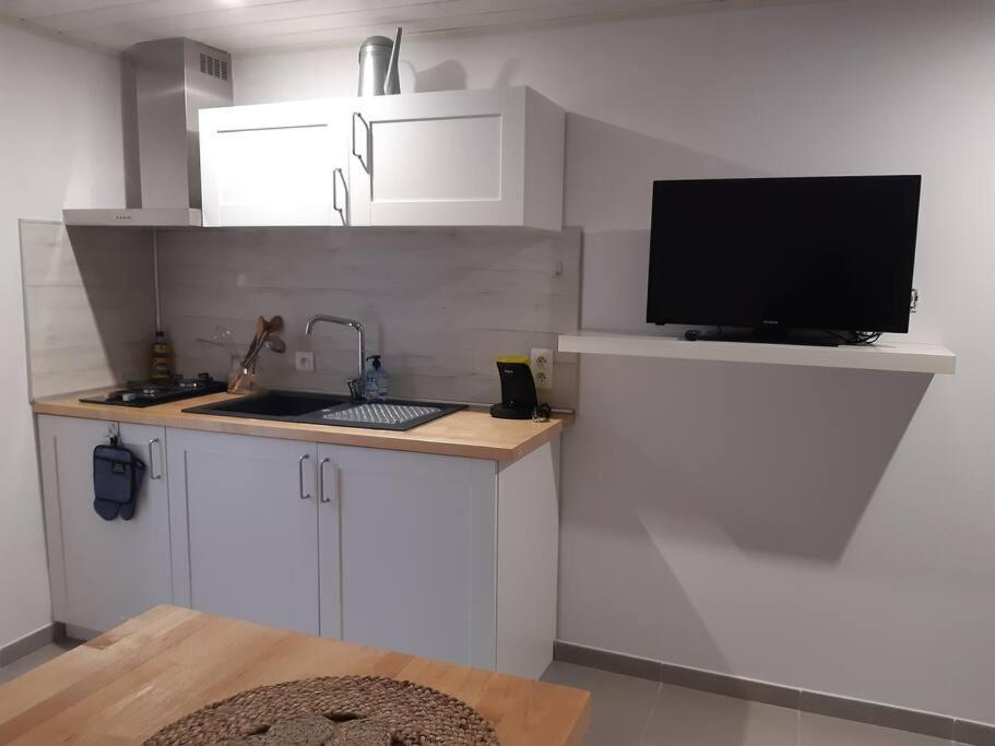 Apartment Duplex De 24m2 Classe 2 Etoiles A 2km D'aubenas